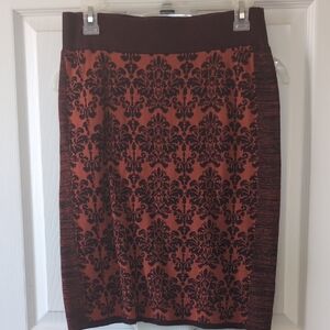 Elegant Black and Brown Patterned Skirt